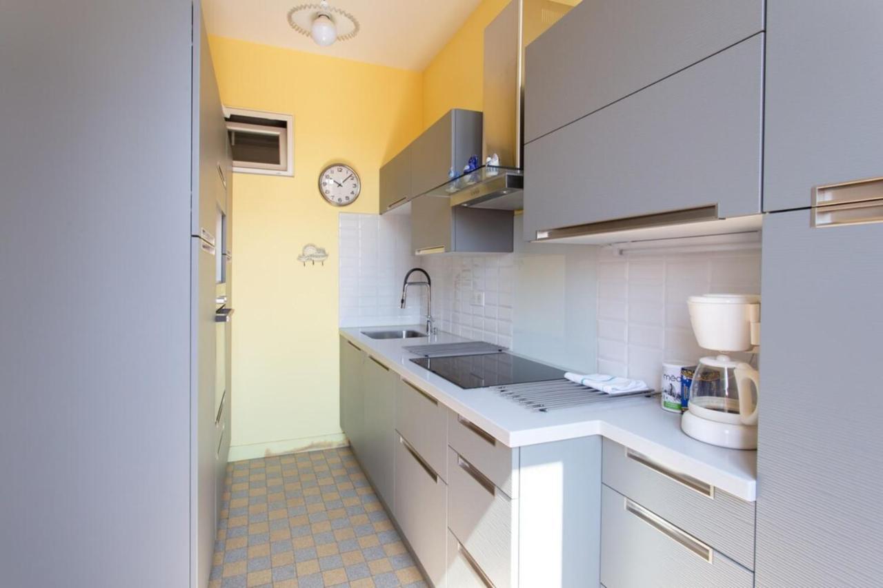 Odeon Appartement Niza Exterior foto